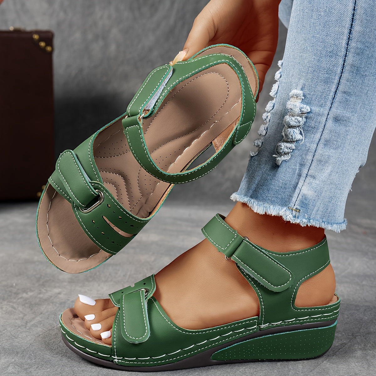Army Green / 2