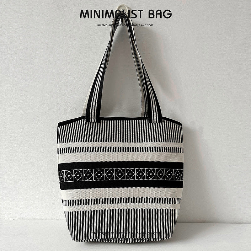 Diamond black-white