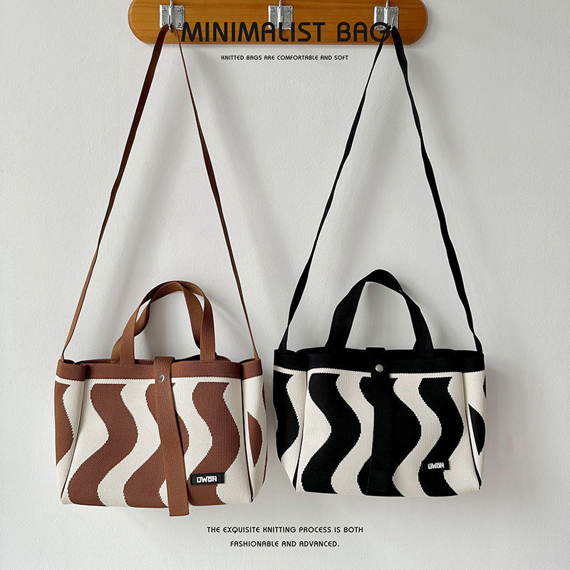 Vorano-Dublin™ | Diamond knitted tote bag