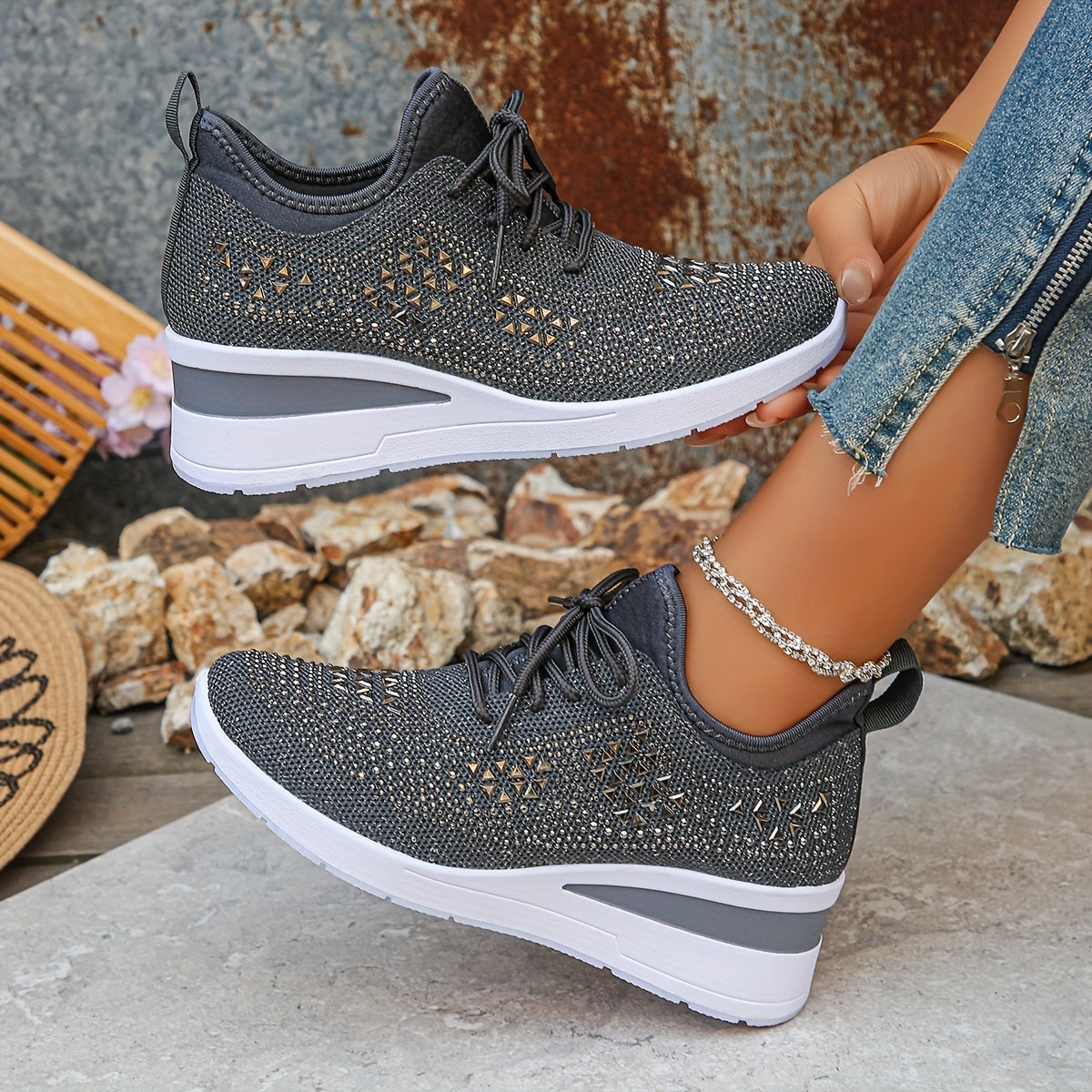 Gray / 3